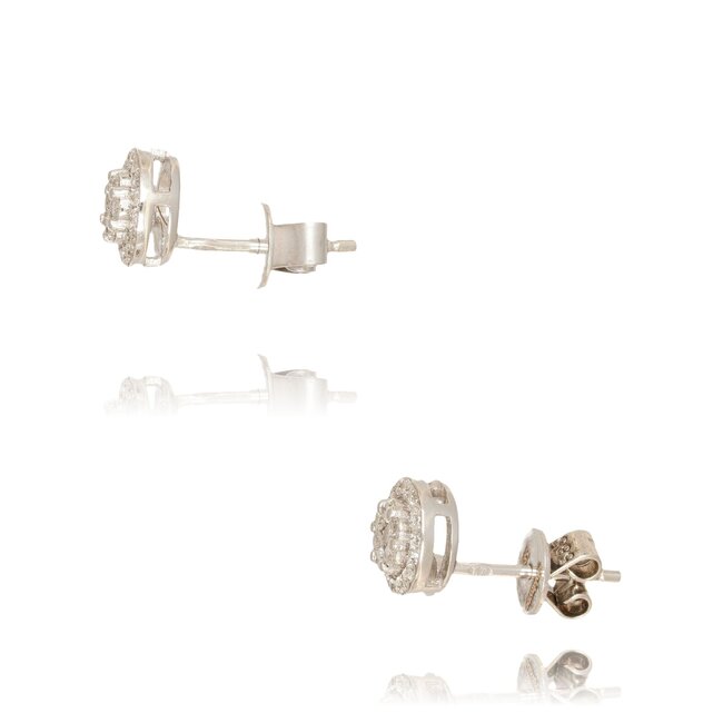 Luxe ronde witgouden oorstekers met pavé diamanten