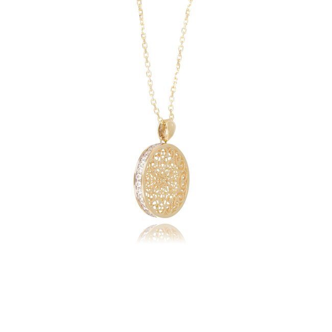 Gouden collier met opengewerkte filigraan hanger