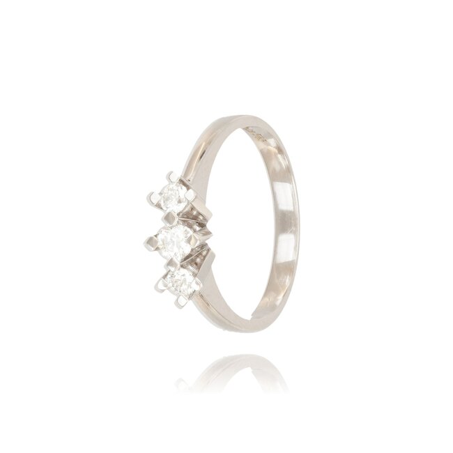 Witgouden ring met drie diamanten, 0,29 ct