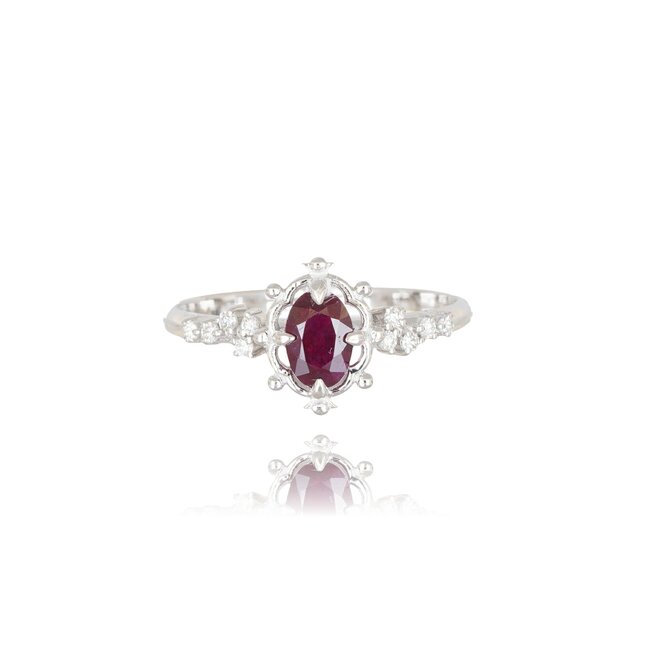 Witgouden ring met natuurlijke robijn