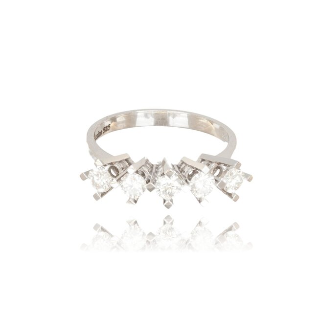 Witgouden ring met vijf diamanten, 0,70 ct