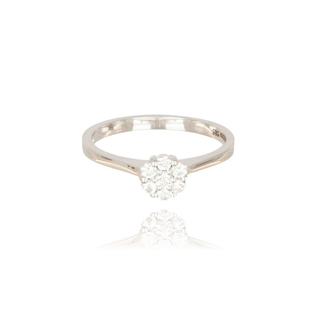 Elegante witgouden damesring met bloemvormige diamantcluster
