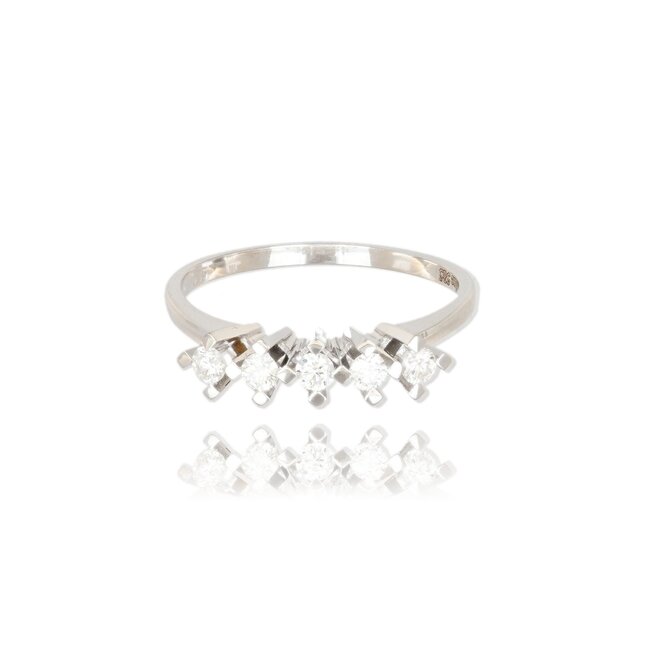 Witgouden ring met vijf diamanten, 0,27 ct