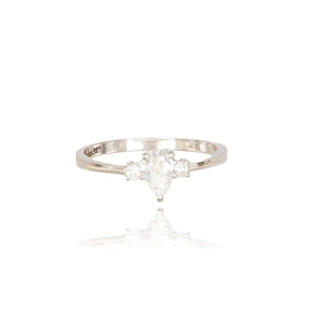 Elegante witgouden damesring met peervormige diamant en zijdiamanten 0.73 ct