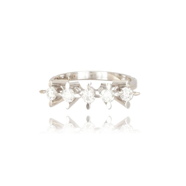 Elegante witgouden damesring met 0.50 ct natuurlijke diamanten in rijzetting