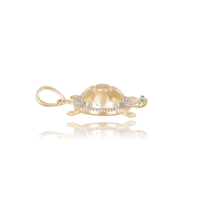 Elegante gouden schildpad hanger met fonkelende zirkonia details en groene accenten