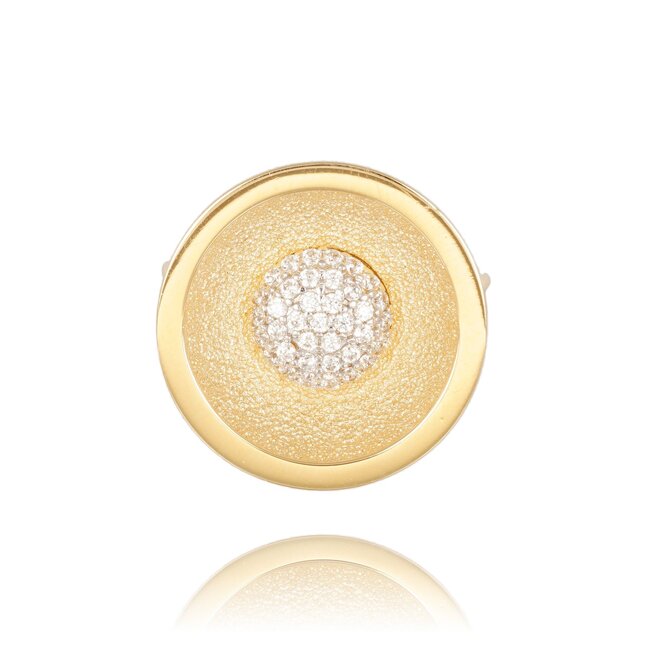 Exclusieve gouden ring met ronde komvorm en schitterende zirkonia details