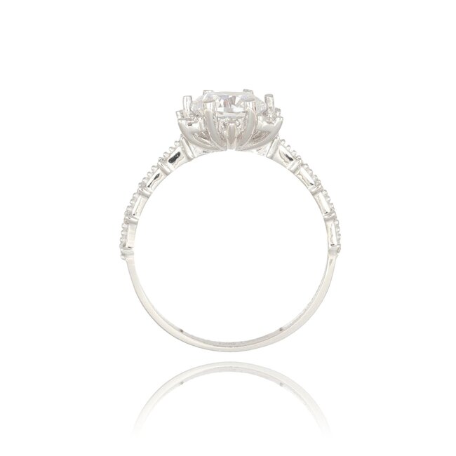 Elegante witgouden ring met solitaire Swarovski-steen en luxe zijstenen