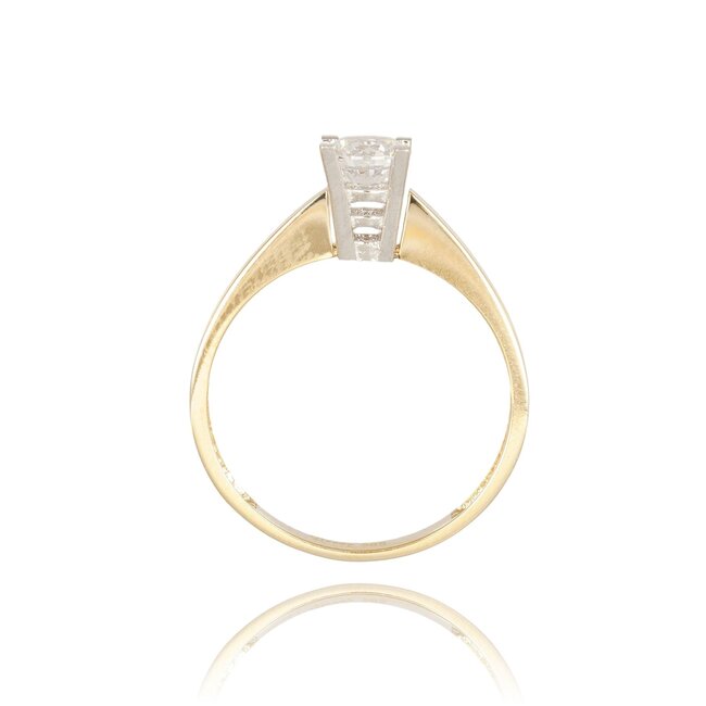 Strakke gouden solitair-ring met ronde Swarovski-stee