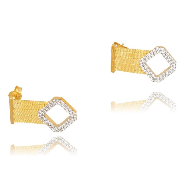 Elegante gouden hangoorbellen met diamanten stenen en geometrisch design