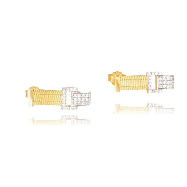 Elegante gouden hangoorbellen met diamanten stenen en modern design