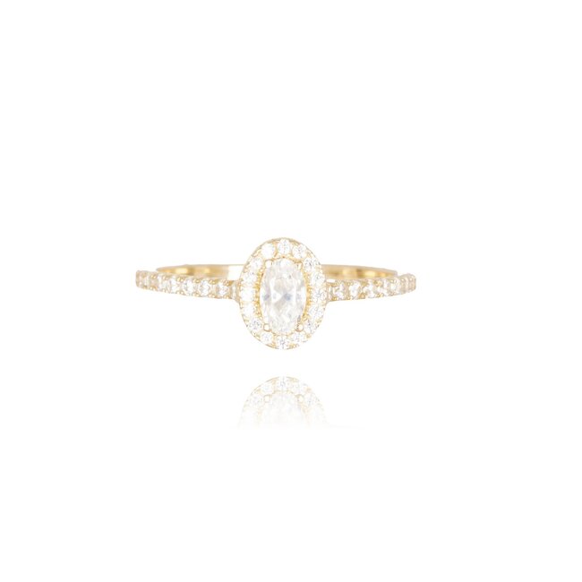 Mooie 14 karaat gouden ring met een ovale zirkonia