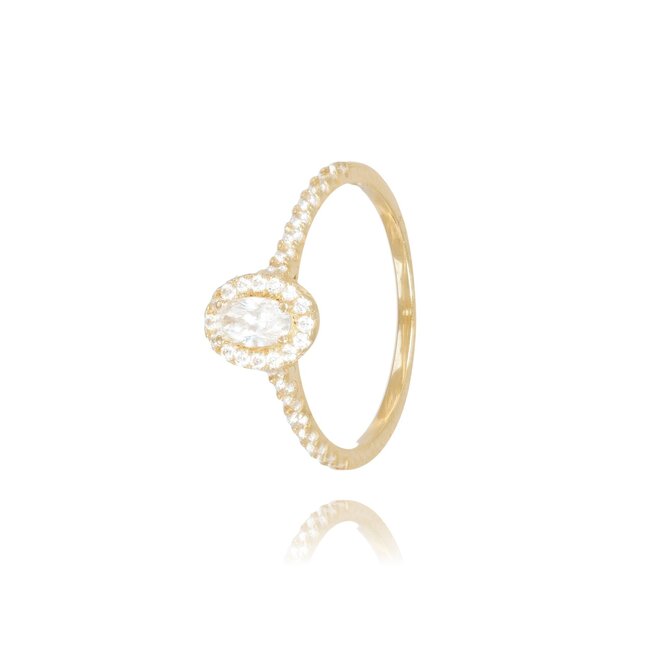 Mooie 14 karaat gouden ring met een ovale zirkonia