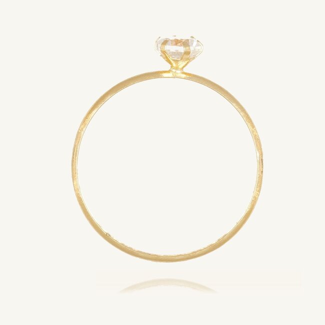 Elegante 18 Karaat Gouden Solitaire Ring met Fonkelende Steen