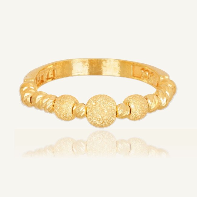 Elegante dorika ring met geslepen en matte bolletjes