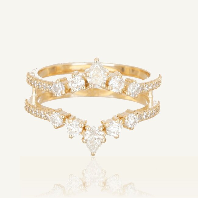 Luxe gouden ring met lab diamant 0.58 karaat en 0.28 ct zijstenen