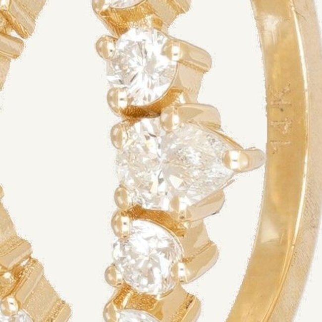 Luxe gouden ring met lab diamant 0.58 karaat en 0.28 ct zijstenen