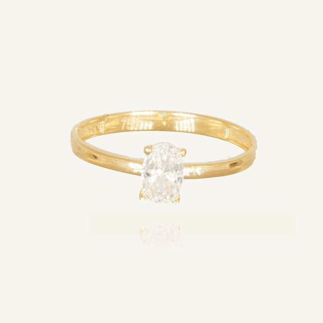 Minimalistische solitaire ring met ovale Zirkonia steen