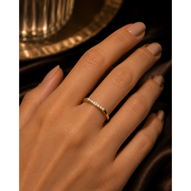 Verfijnde 14 Karaat Gouden Ring met Fonkelende Zirkonia’s