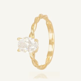 Gedraaide Solitaire Ring met Ovale Zirkonia