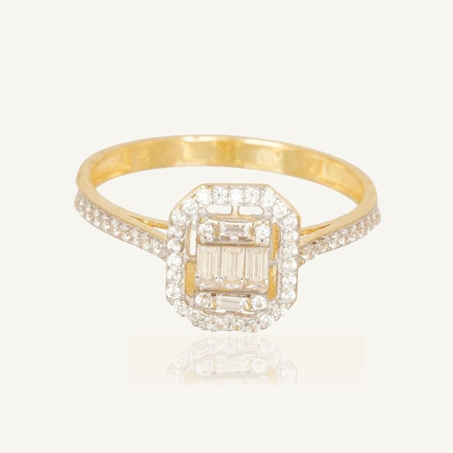 Elegante gouden damesring met baguette zirkonia en pavé halo