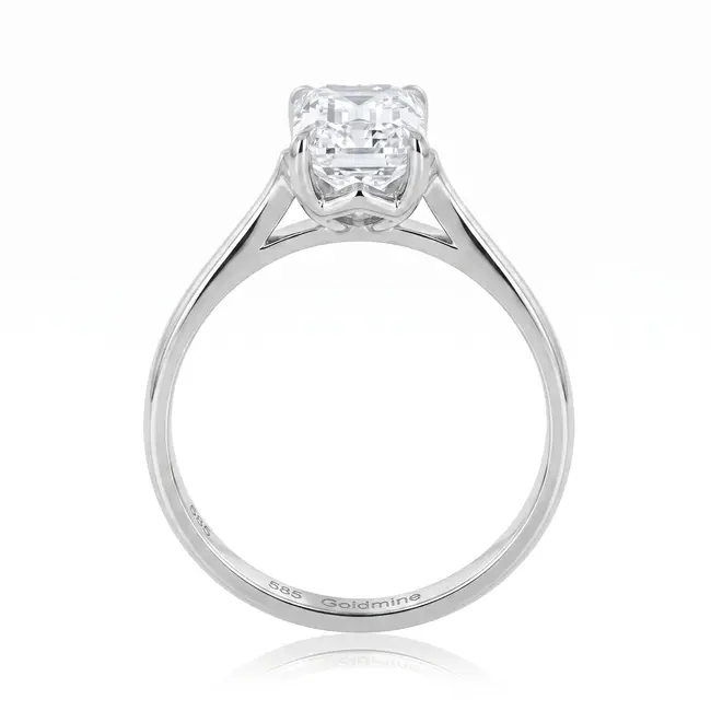 Elegante witgouden solitaire ring met 2.02 ct emerald cut lab diamant