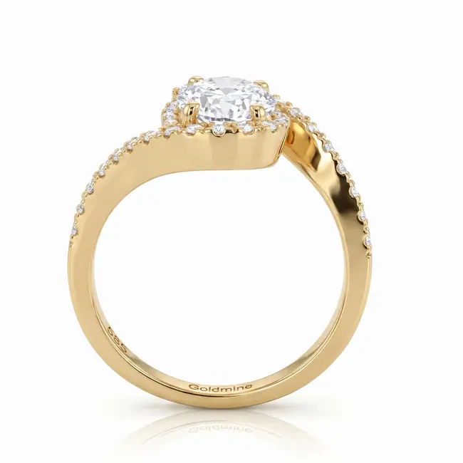 Luxe diamanten ring 1.51 karaat ovaal met 0.28 karaat halo en pavé diamanten