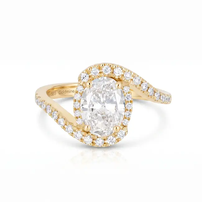 Luxe diamanten ring 1.51 karaat ovaal met 0.28 karaat halo en pavé diamanten