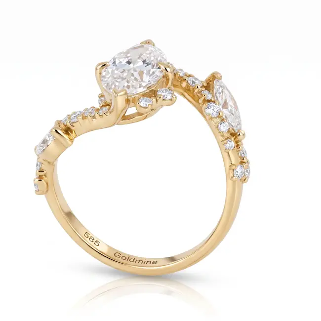 Gouden open ring 14 karaat met marquise diamant 2.02 ct E VVS2, totaal 2.91 ct
