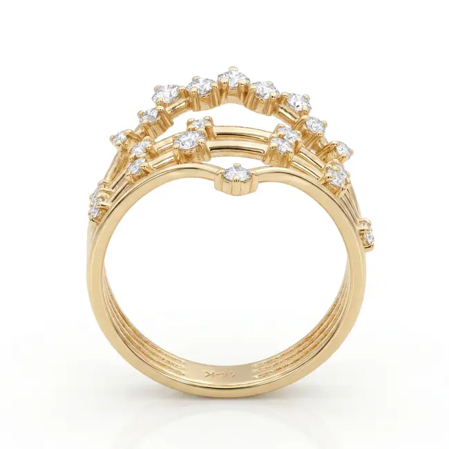 Brede gouden ring 14 karaat met vier banen en ronde diamanten, samen 0.53 ct