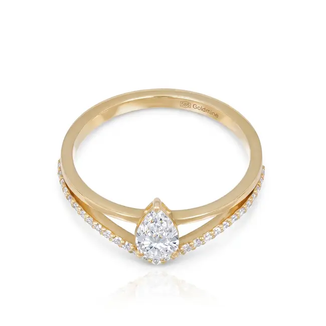Diamanten ring met peer geslepen diamant