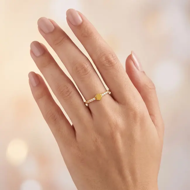 22 Karaat Gouden Hexagon Ring met Zirkonia
