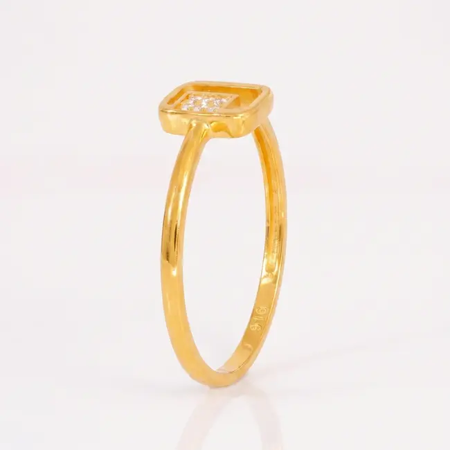 Elegante 22 Karaat Gouden Ring met Vierkant Open Design en Zirkonia