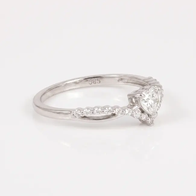 14k witgouden hartring met diamanten
