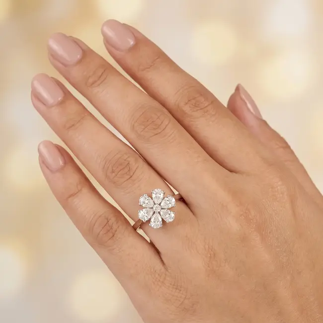 14k witgouden bloemring met diamanten
