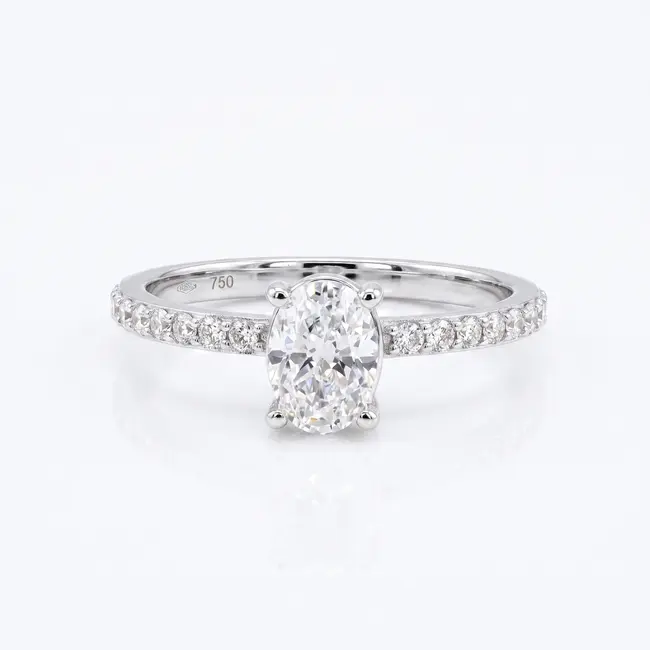 18 karaat witgouden ring met ovale zirkonia