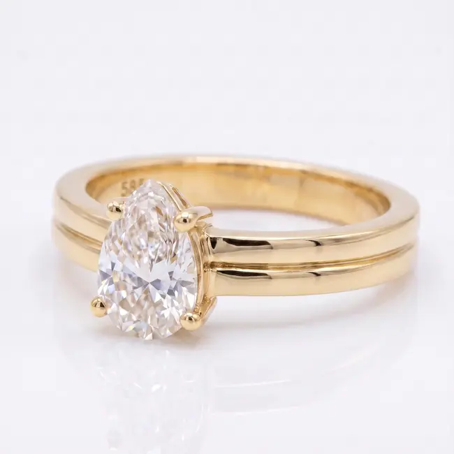 14 Karaat Geelgouden Ring met 0.74 Ct