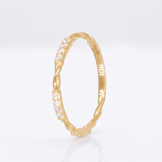 18 karaat geelgouden gedraaide ring met zirkonia
