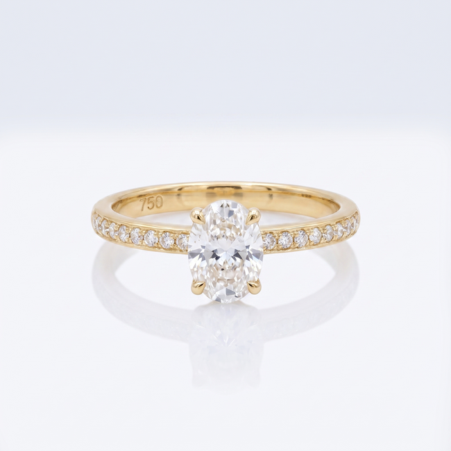 18k geelgouden ring met ovale middensteen