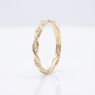 Gedraaide ring met zirkonia