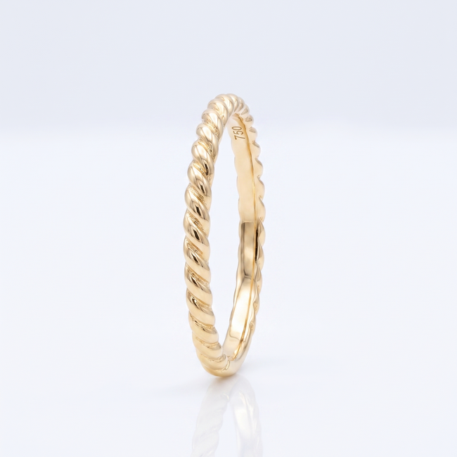 18 karaat geelgouden gedraaide ring