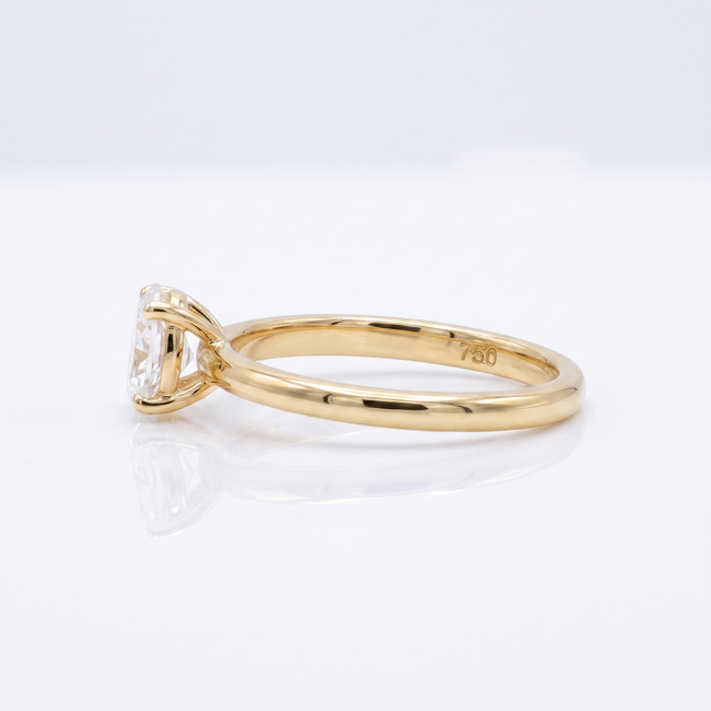 18k geelgouden solitair ring met ovale zirkonia