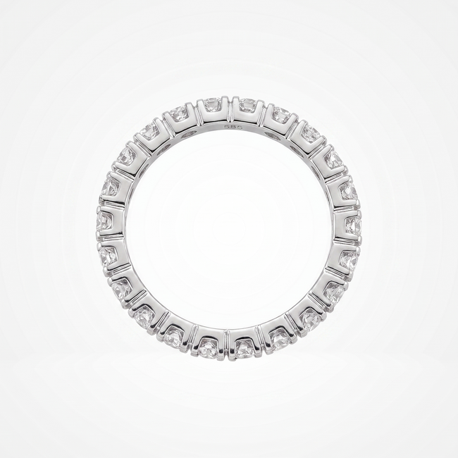 Volledig bezette witgouden eternity ring met 0.80 ct diamanten