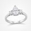 Elegante witgouden damesring met peervormige diamant en zijdiamanten 0.73 ct