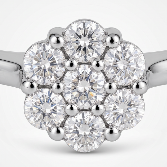 Witgouden ring met bloemcluster, 0,25 ct