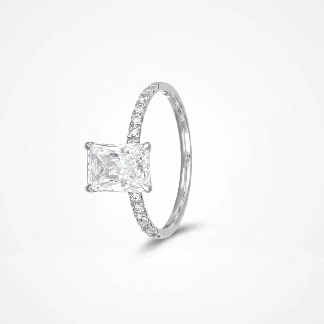 Witgouden ring met princess geslepen diamant