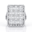 Luxe witgouden designring met 1.71 ct baguette en briljant diamanten