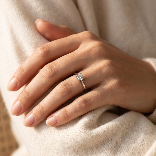 Witgouden Ring met Natuurlijke Solitaire Diamant