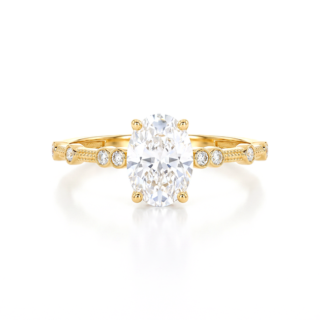 Ovale gouden ring met zijstenen