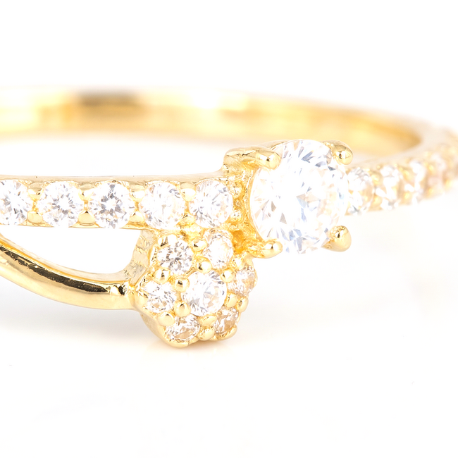 18k gouden ring dames met bloem en zirkonia